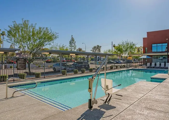 Sleek2bdpool Gym Parking Wd Sleeps8 *